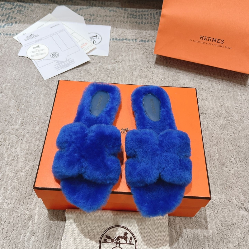 H**mes slippers